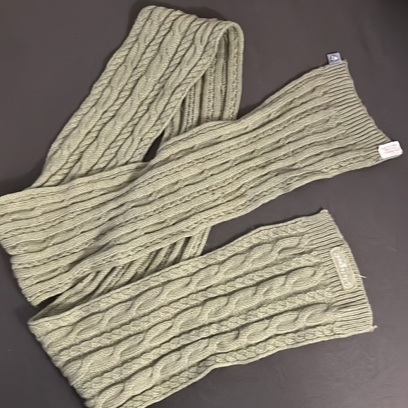 “Life is Good” Scarf - Picture 3 of 5